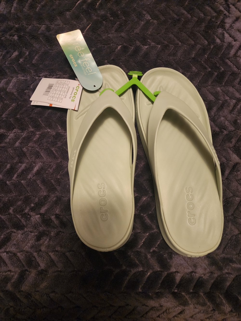 CROCS Women’s Feel Free Technoloy Flip Flop in Pale Mint 11